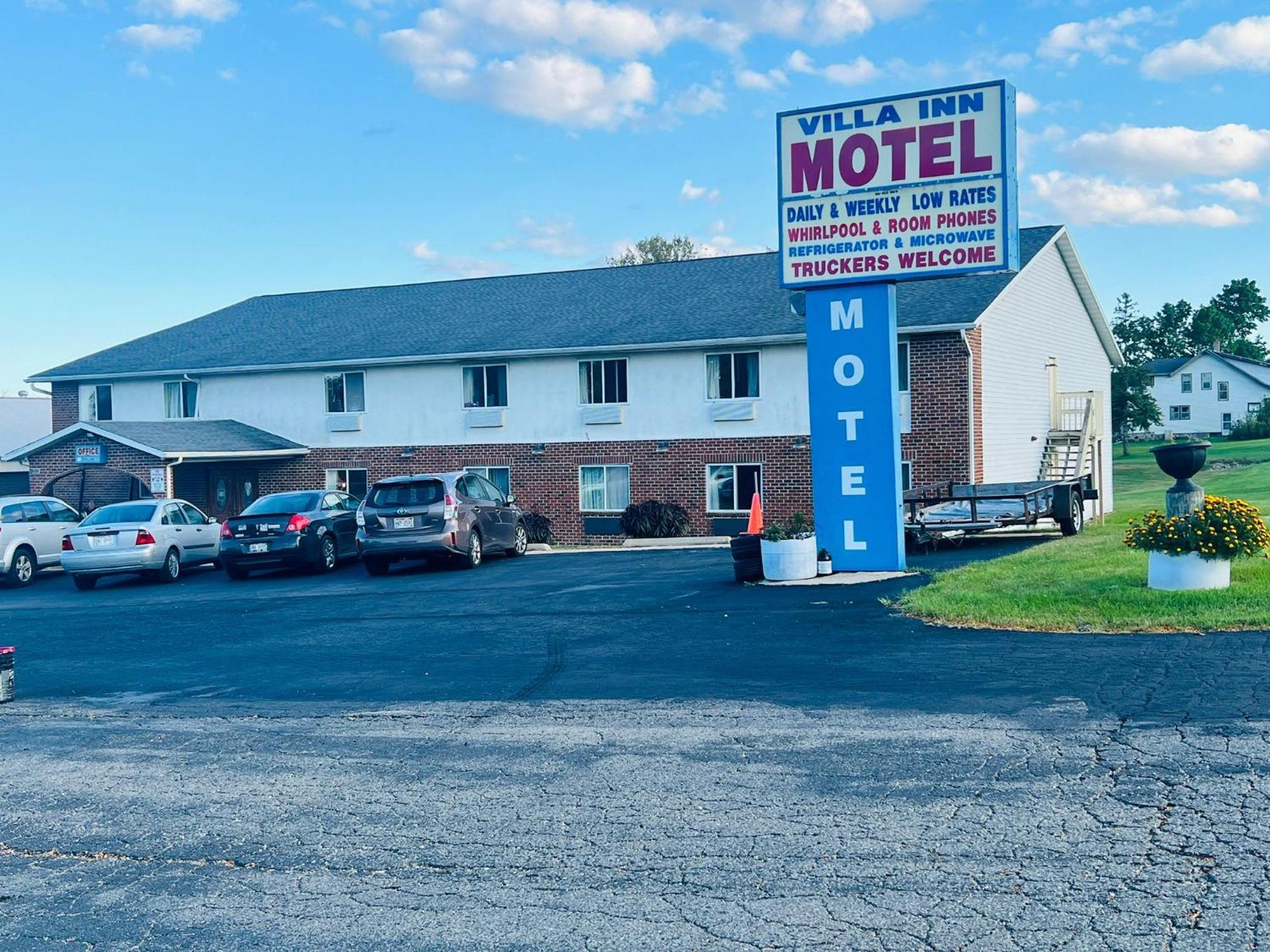 Villa Inn Motel Near Hwy 12 Wi Capital O Fort Atkinson Exterior foto
